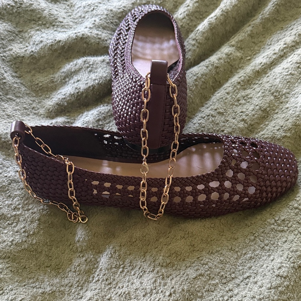 LOFT Woven Ballet Flats in Plum with Gold Chain Accent - Picture 2 of 2